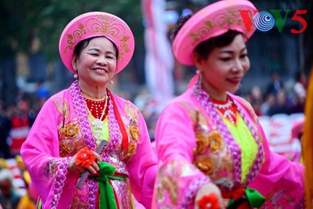 ពិធីបុណ្យទួល Dong Da បានប្រារព្ធឡើងយ៉ាងឱឡារិកនៅទីក្រុងហាណូយ - ảnh 3