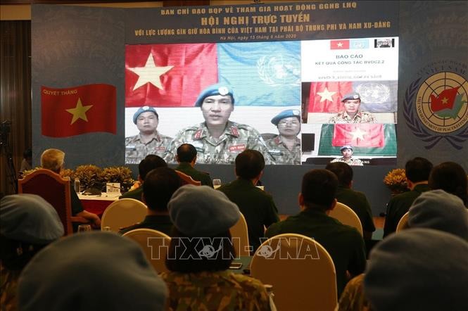 Letnan Jenderal Nguyen Chi Vinh: Pasukan penjaga perdamaian perlu siap menghadapi tantangan keamanan non-tradisional  - ảnh 1