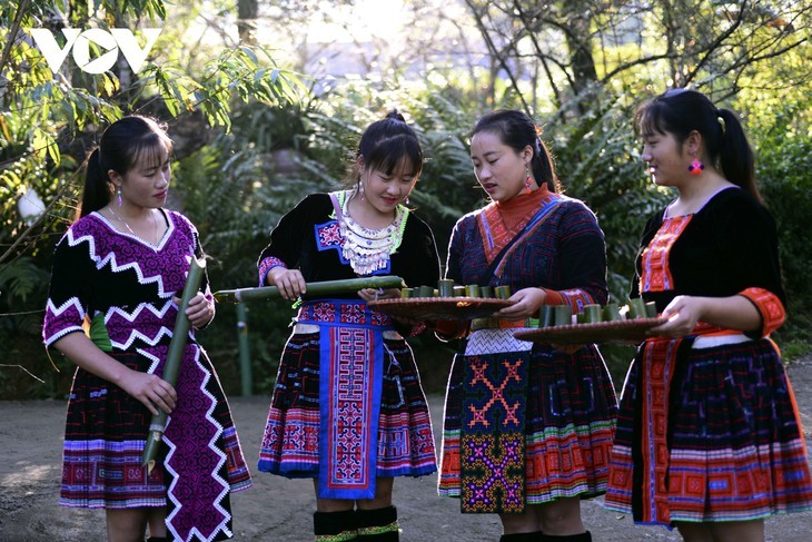 Damainya Dukuh Etnis Minoritas Mong di Kaki Gunung Son Bac May - ảnh 8