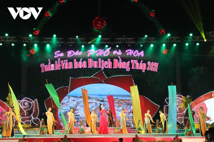 Pembukaan Pekan Budaya Wisata Dong Thap 2021 - ảnh 1