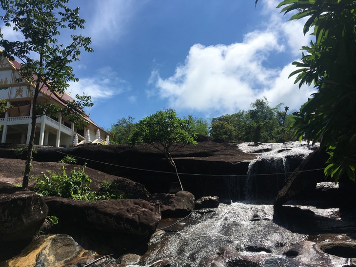 Menguak Tabir Phoukhaukhoai – Pagoda di Tengah Hutan Laos - ảnh 3