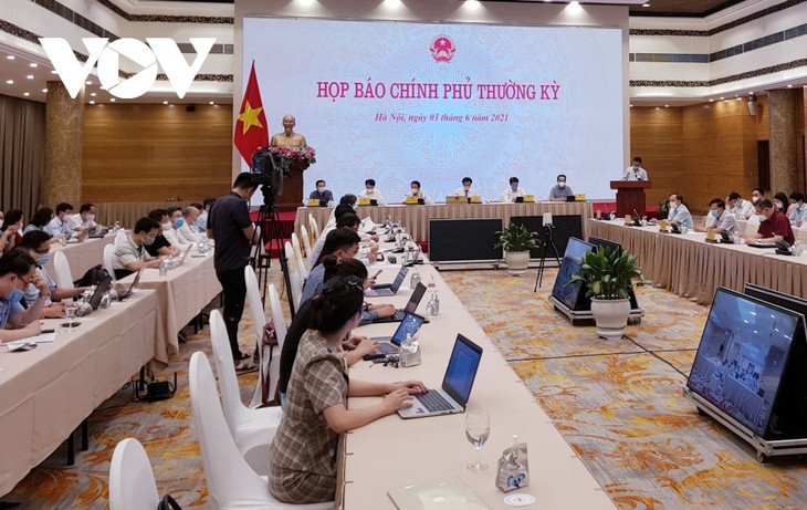 Vietnam Pesan 170 Juta Dosis Vaksin Covid-19 untuk Warga - ảnh 1