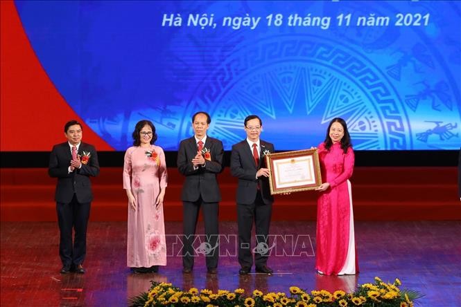 Banyak Aktivitas Peringatan Hari Guru Vietnam 20 November - ảnh 1