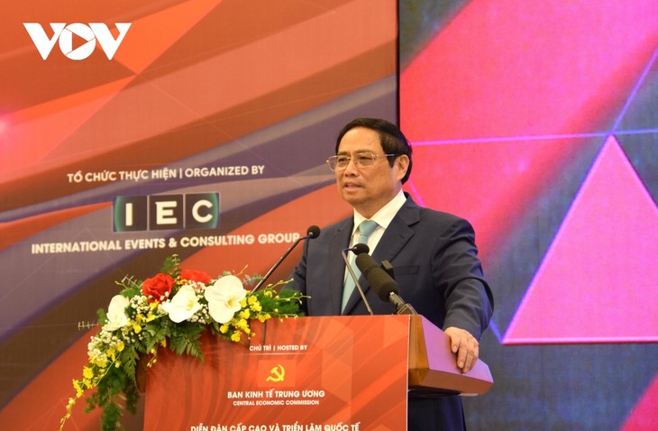 PM Vietnam, Pham Minh Chinh Hadiri Forum Tingkat Tinggi Tahunan tentang Industri 4.0 - ảnh 1