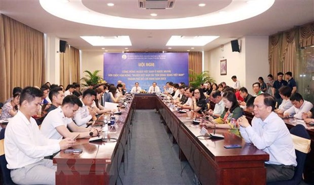 Kaum Perantau Vietnam Bersinergi Bawa Barang Vietnam ke Dunia - ảnh 1