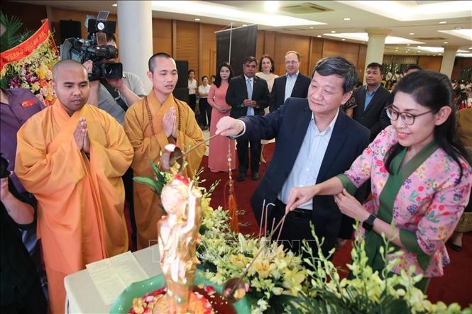 Hanoi: Silaturahmi Persahabatan Sehubungan dengan Hari Raya Tahun Baru Tradisional Negara-Negara Asia  - ảnh 1