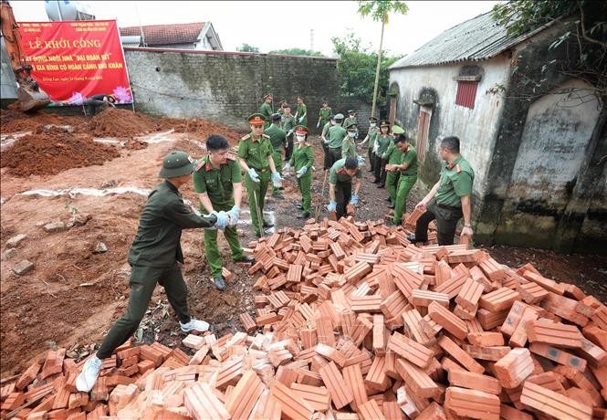 Pemerintah Vietnam Berlakukan Program Aksi untuk Kembangkan Persatuan Besar Seluruh Bangsa - ảnh 1