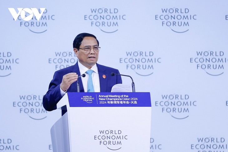 PM Vietnam, Pham Minh Chinh Hadir dan Berpidato pada Konferensi WEF Dalian Tahun 2024  - ảnh 1