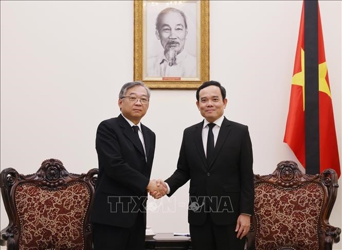 Deputi PM Vietnam, Tran Luu Quang Menerima Rombongan-Rombongan Internasional yang Datang Berziarah kepada Sekjen Nguyen Phu Trong - ảnh 1