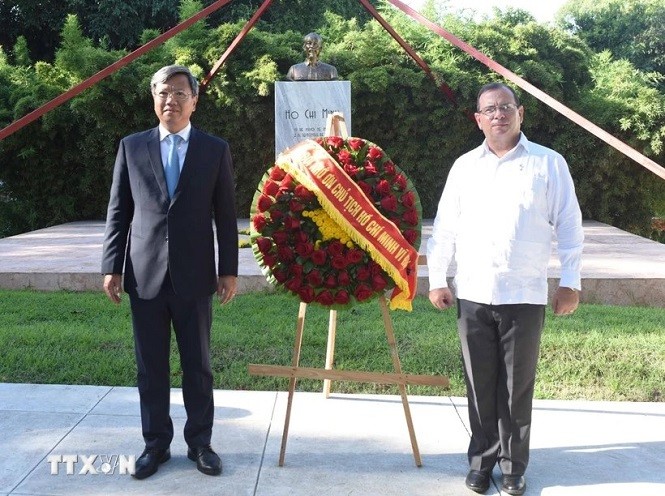 Banyak Kegiatan Peringatan HUT ke-79 Hari Nasional Vietnam di Berbagai Negara - ảnh 1