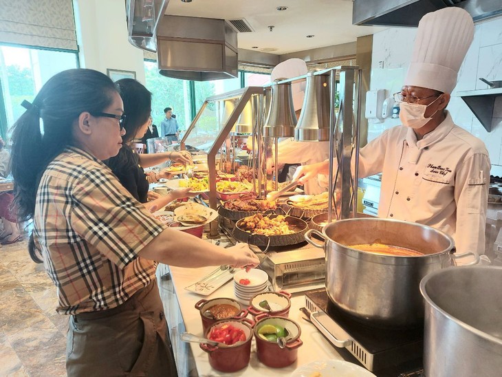 “Taste of Malaysia” – Kesempatan Mengalami Budaya Tradisional dan Kuliner Malaysia yang Kaya Raya - ảnh 2