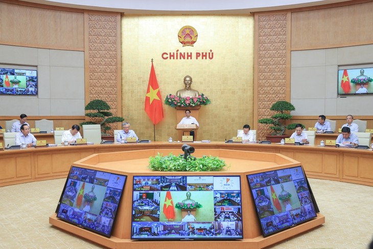 PM Vietnam, Pham Minh Chinh Memimpin Sidang Pemerintah dengan Daerah-Daerah untuk Bulan September - ảnh 1