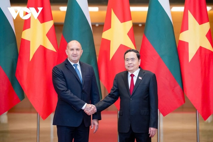 Ketua MN Vietnam, Tran Thanh Man Lakukan Pertemuan dengan Presiden Republik Bulgaria - ảnh 1