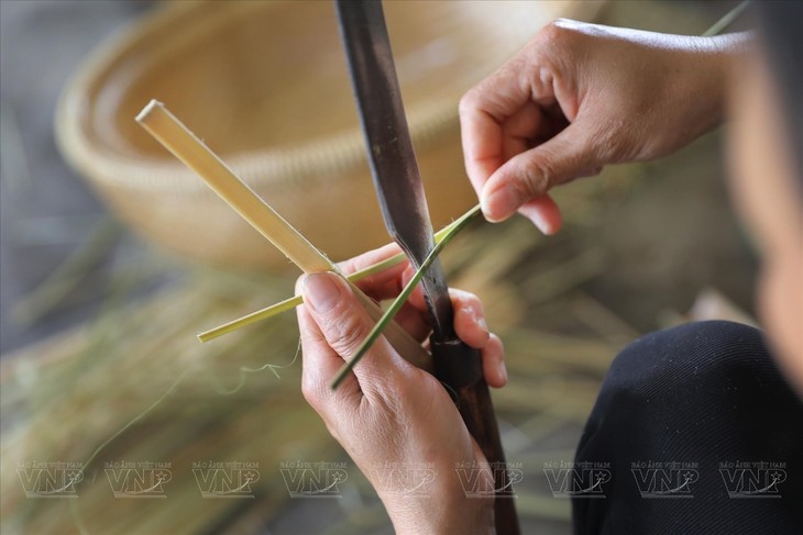 Desa Kerajinan Menganyam Bambu dan Rotan Bao La - ảnh 2