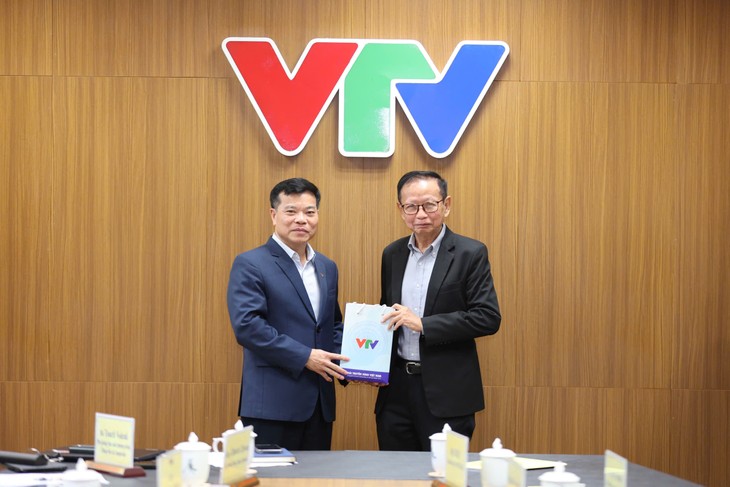 Kesan yang Kuat dalam Kunjungan Rombongan Wartawan Kamboja di Vietnam - ảnh 2