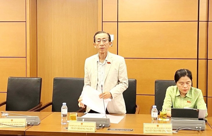 Rancangan Dokumen Kongres Nasional ke-14 Partai Komunis Vietnam: Rekam Jejak Prestasi-Prestasi Ekoniomi - ảnh 1