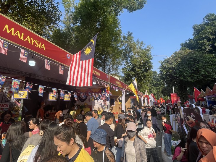 Warna-Warni ASEAN di Festival Kuliner Internasional 2025 - ảnh 5