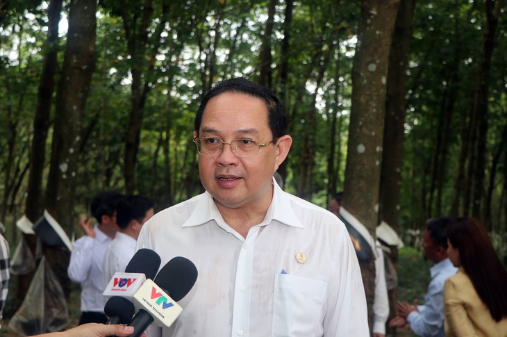 Pelaku Usaha Vietnam Turut Meningkatkan Kehidupan Pekerja Kamboja - ảnh 1