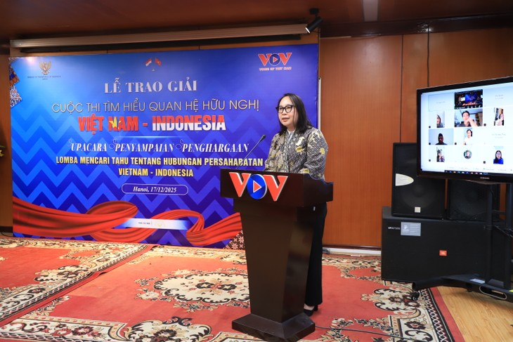 Upacara Penyampaian Penghargaan Lomba Mencari Tahu tentang Hubungan Persahabatan Vietnam-Indonesia - ảnh 3