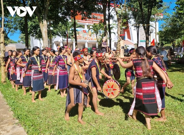 Melestarikan Tarian Rakyat Daerah Tay Nguyen - ảnh 3