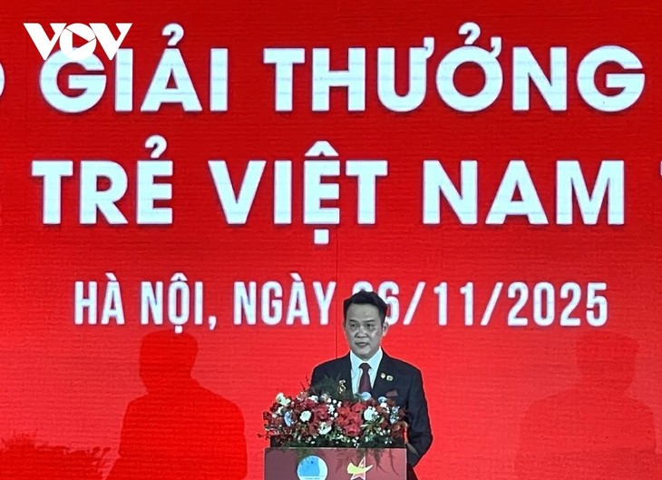 2025 ‘사오도(Sao Đỏ)’ 상: 새 시대 속 우수 청년 기업인 표창 - ảnh 1