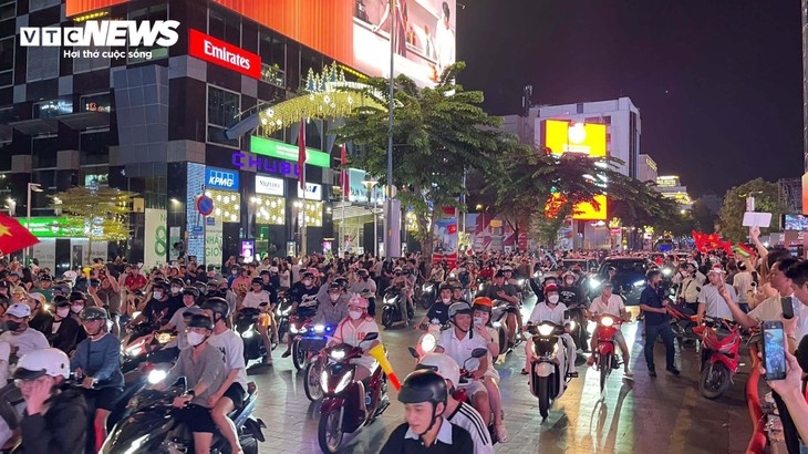 第33届东南亚运动会：越南U22队击败泰国U22队，夺得金牌 - ảnh 17