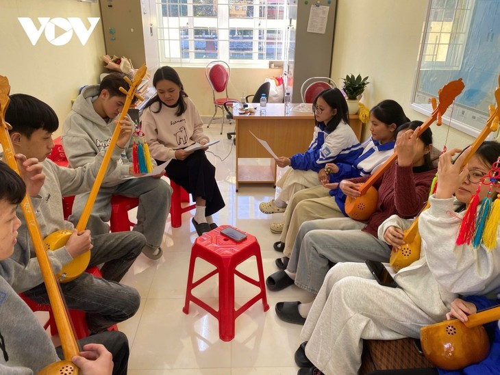 当岱依族语言在高平省一所高中实现数字化 - ảnh 1