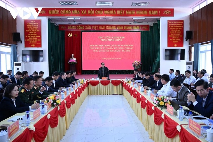 以高度决心、巨大努力完成友谊-芝陵、同登-茶岭两条高速公路项目 - ảnh 2