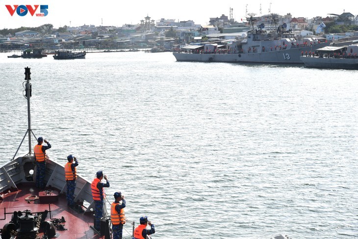越南军舰圆满完成参加在印度举行的“米兰-2026”多国海军演习任务 - ảnh 1