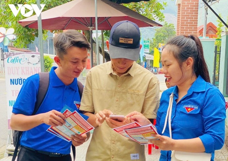 《岘港青年积极推广“数字平民学务”》 - ảnh 2