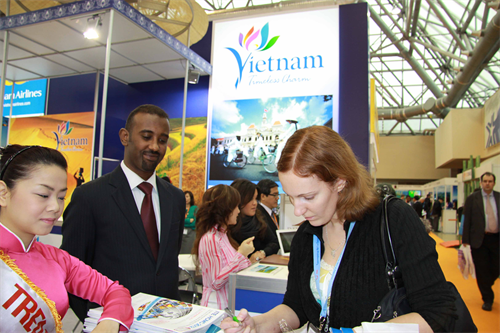 Vietnam promotes its image at Moscow international tourism expo  - ảnh 1