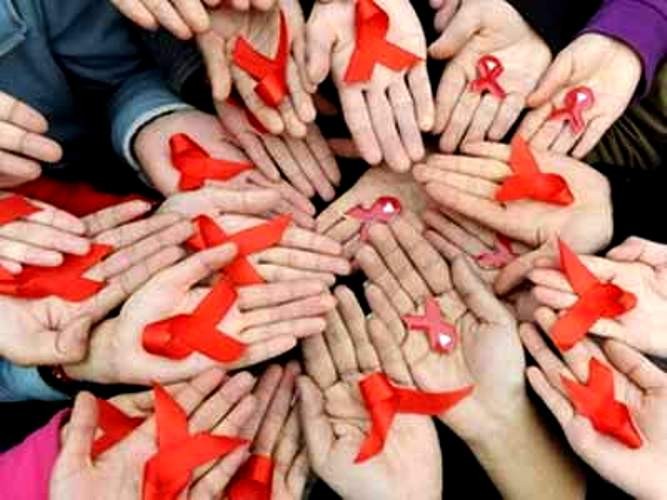 Vietnam faces complicated HIV/AIDS epidemic - ảnh 1