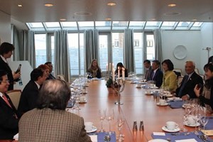 National Assembly Vice Chairman Uong Chu Luu visits Norway - ảnh 1