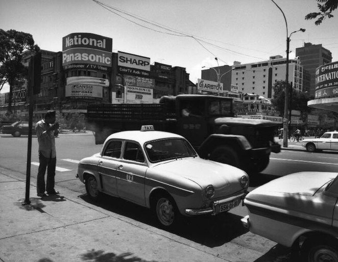 Vietnamese life in the 1990s - ảnh 37