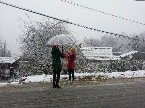 Sapa town in snow - ảnh 10