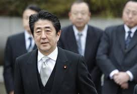 Japanese Prime Minister pledges to stimulate economic recovery    - ảnh 1