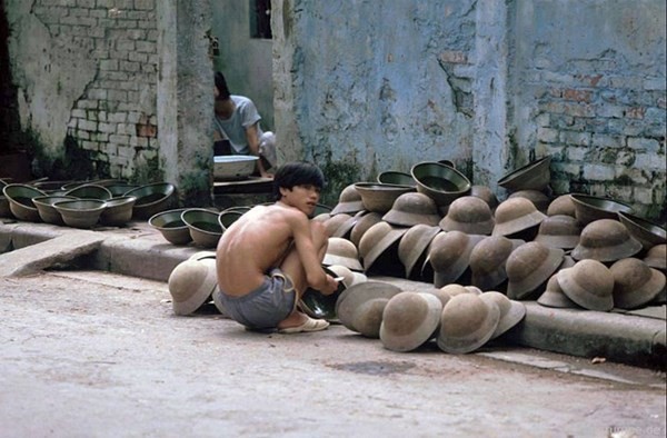 Hanoi city streets in the post-subsidy period  - ảnh 2