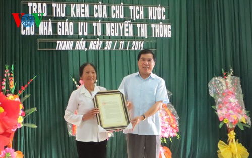 President Truong Tan Sang sent complimentary letters to three teachers - ảnh 1