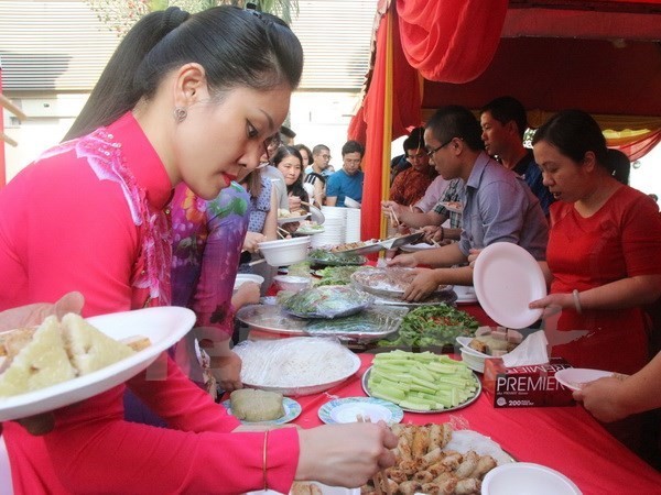 Tet celebration in Indonesia - ảnh 1