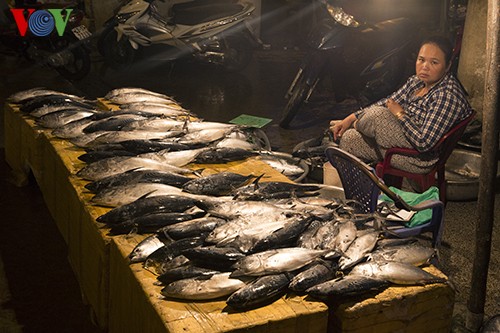 Tho Quang fishing port in spring  - ảnh 8