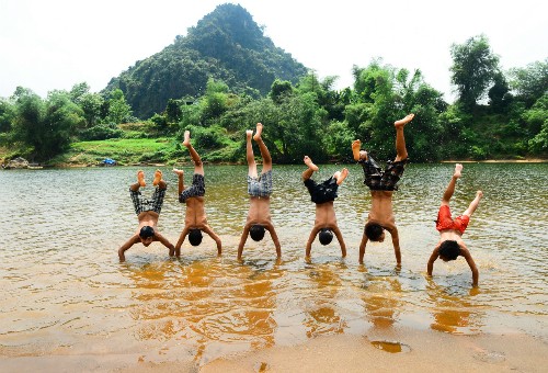 Ethnic minority children through lens of local photographer  - ảnh 9