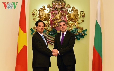 Prime Minister Nguyen Tan Dung wraps up his official visit to Bulgaria - ảnh 1