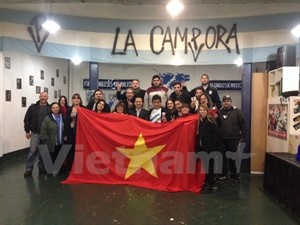 Argentines discuss Vietnam in renewal process - ảnh 1