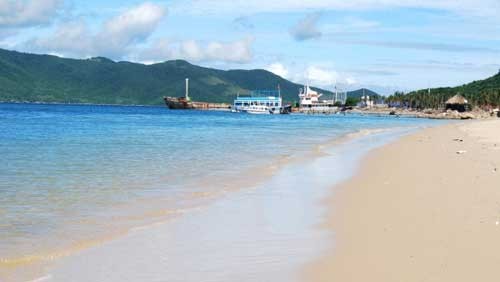 10 sites you mustn’t miss in Nha Trang - ảnh 1