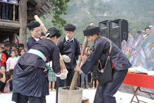 Khau Vai love market festival  - ảnh 3