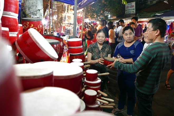 Colorful Hanoi's Old Quarter in Mid-autumn festival - ảnh 6