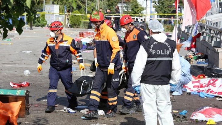 Turkey declares a 3-day national mourning after Ankara blasts - ảnh 1