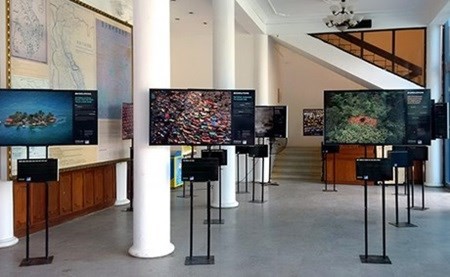 Climate change art in the spotlight - ảnh 1