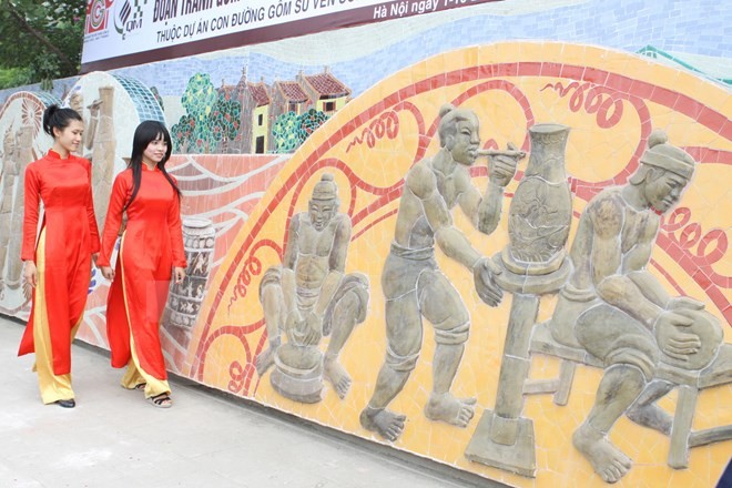 Venezuela ceramic mosaic section inaugurated in Hanoi - ảnh 1