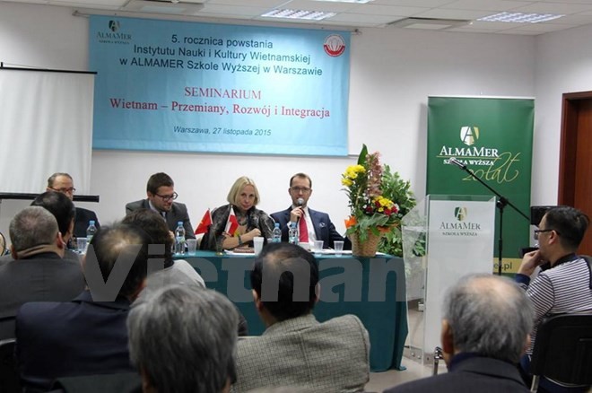 Workshop on Vietnam’s renovation, development, integration opens in Poland - ảnh 1